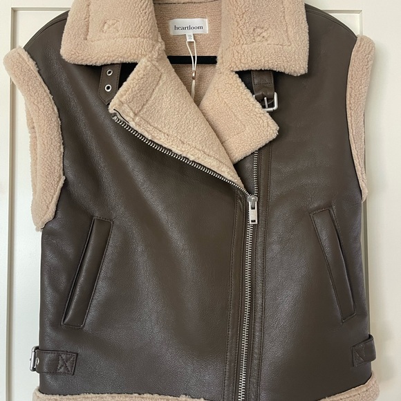 Revolve / Heartloom Puffer Vest / took off tags and never wore. - Picture 7 of 9